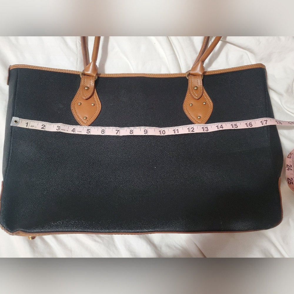 Handbag - Picture 2 of 14
